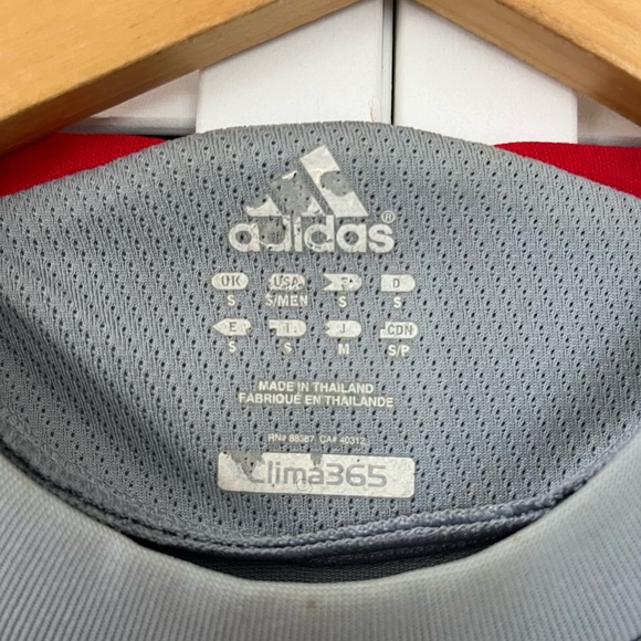 Liverpool Torres soccer jersey - Picture 10 of 13